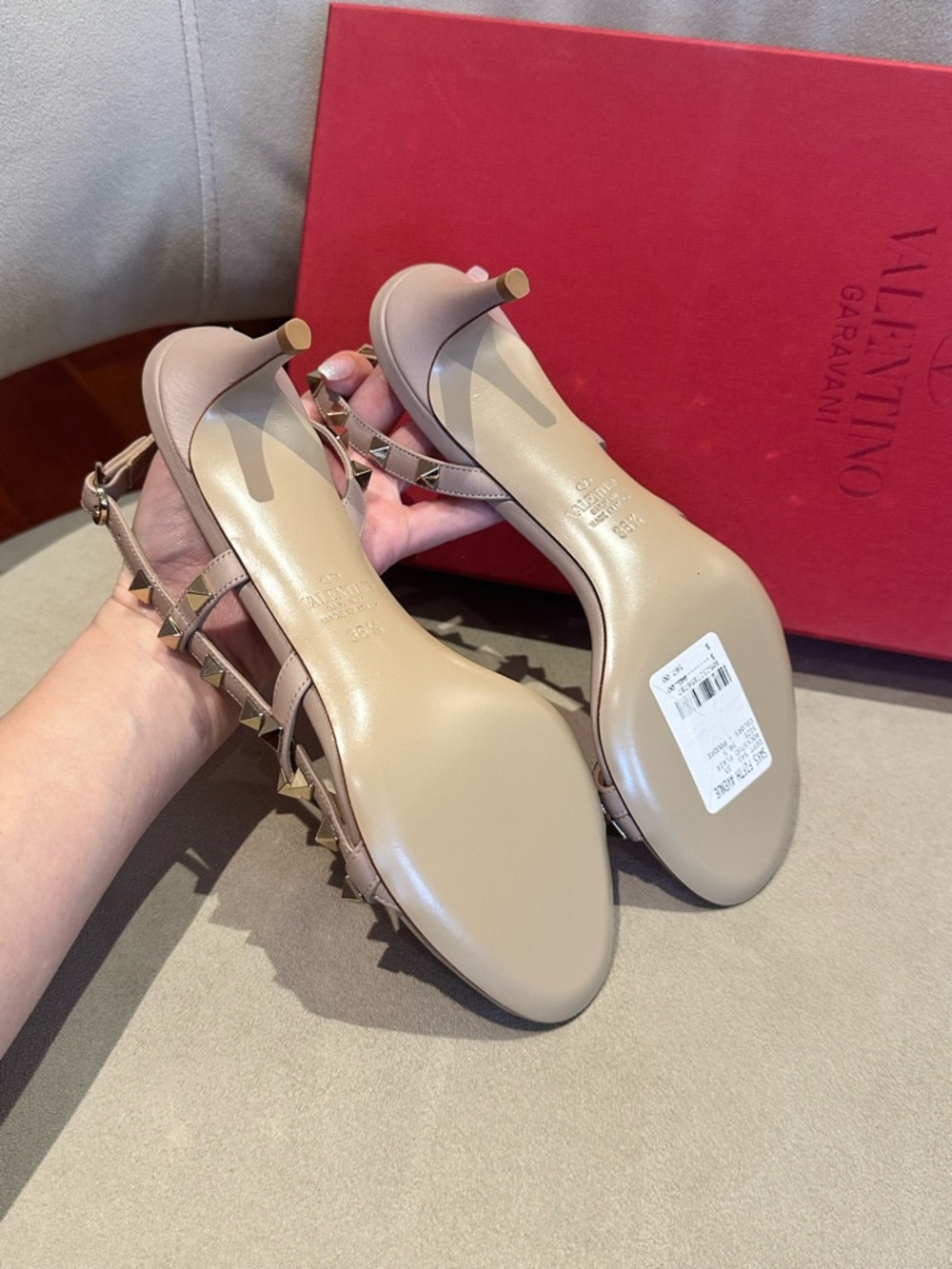 Valentino Garavani Blush Rockstud Slingback Sandals - Picture 7 of 7